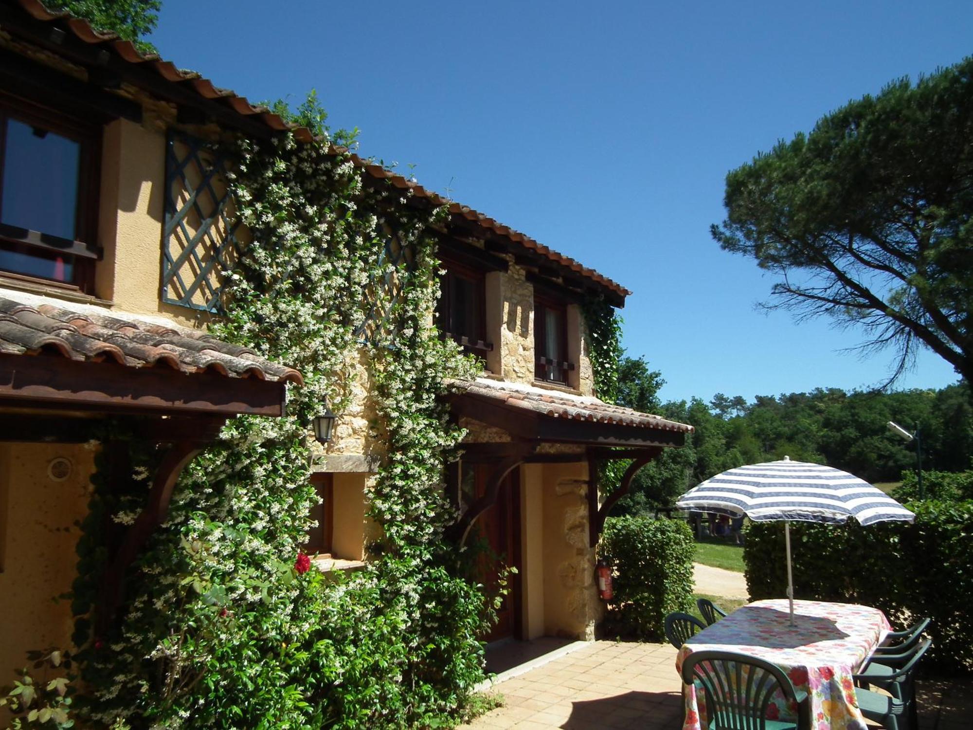 Domaine De Gavaudun Villa Room photo